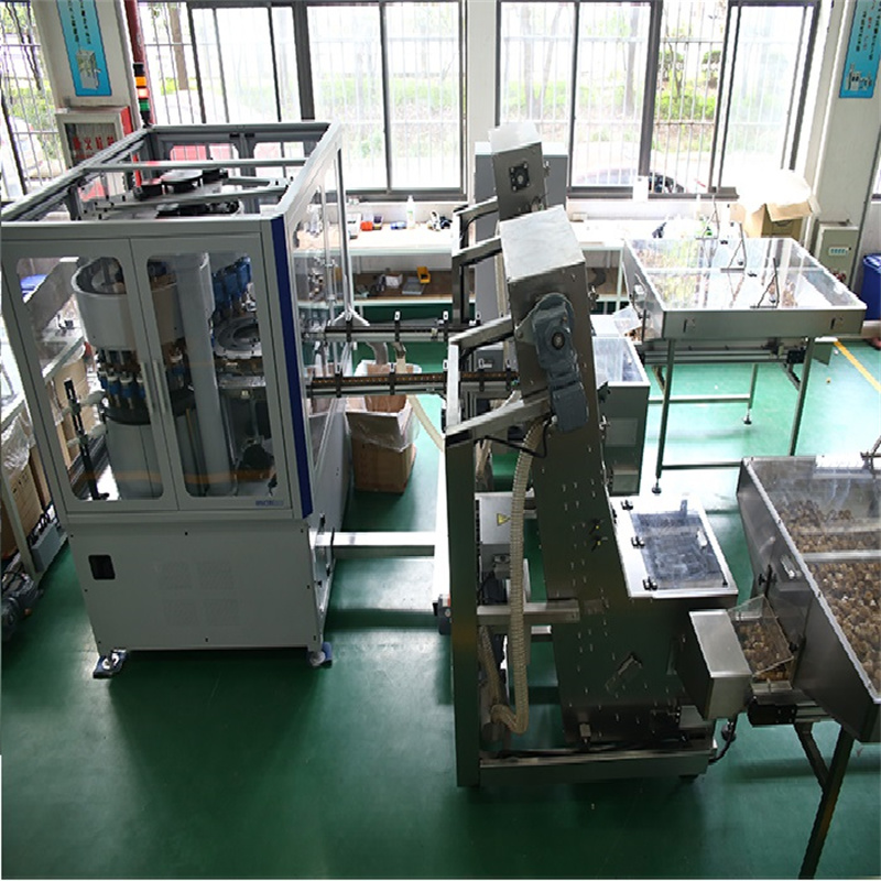 Bottle plastic cap closure assembly machine