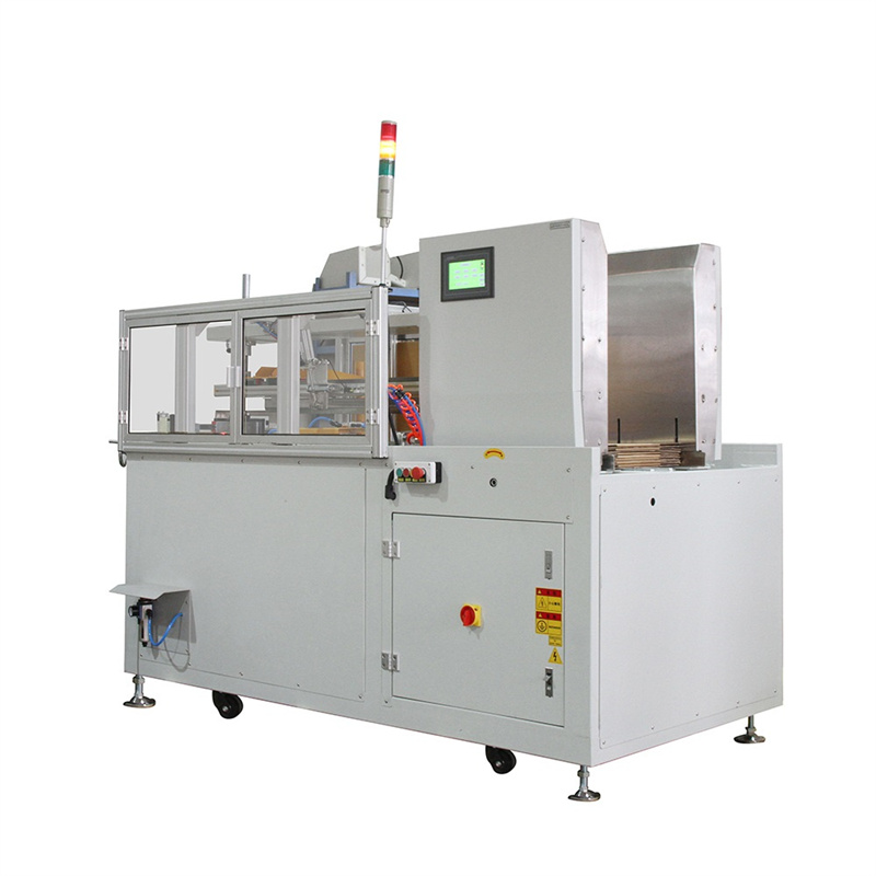 Automatic horizontal box folding forming machine